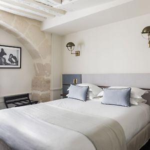 Club Kamer met een King Size Bed